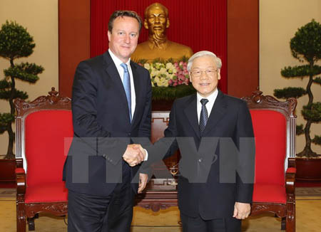 Tổng Bí thư Nguyễn Phú Trọng tiếp Thủ tướng Liên hiệp Vương quốc Anh và Bắc Ireland David Cameron.